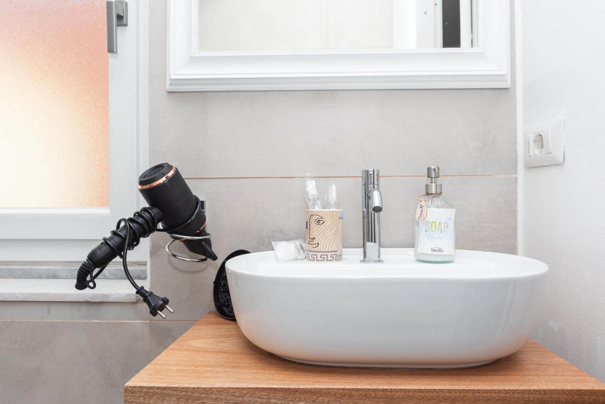 Guest House - Affittacamere Green Apartment - By Faendho Porto Torres Extérieur photo